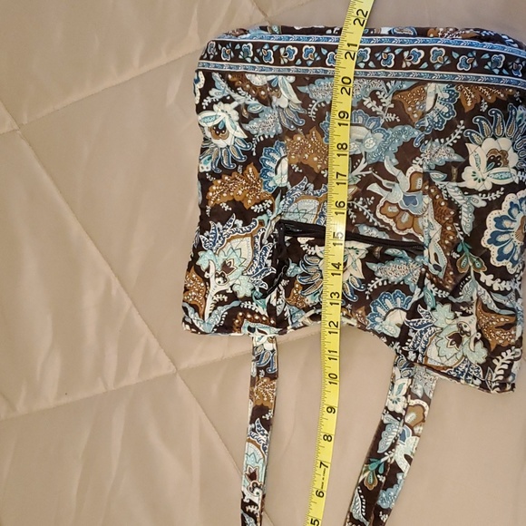 Vera Bradley purse. - Picture 8 of 10
